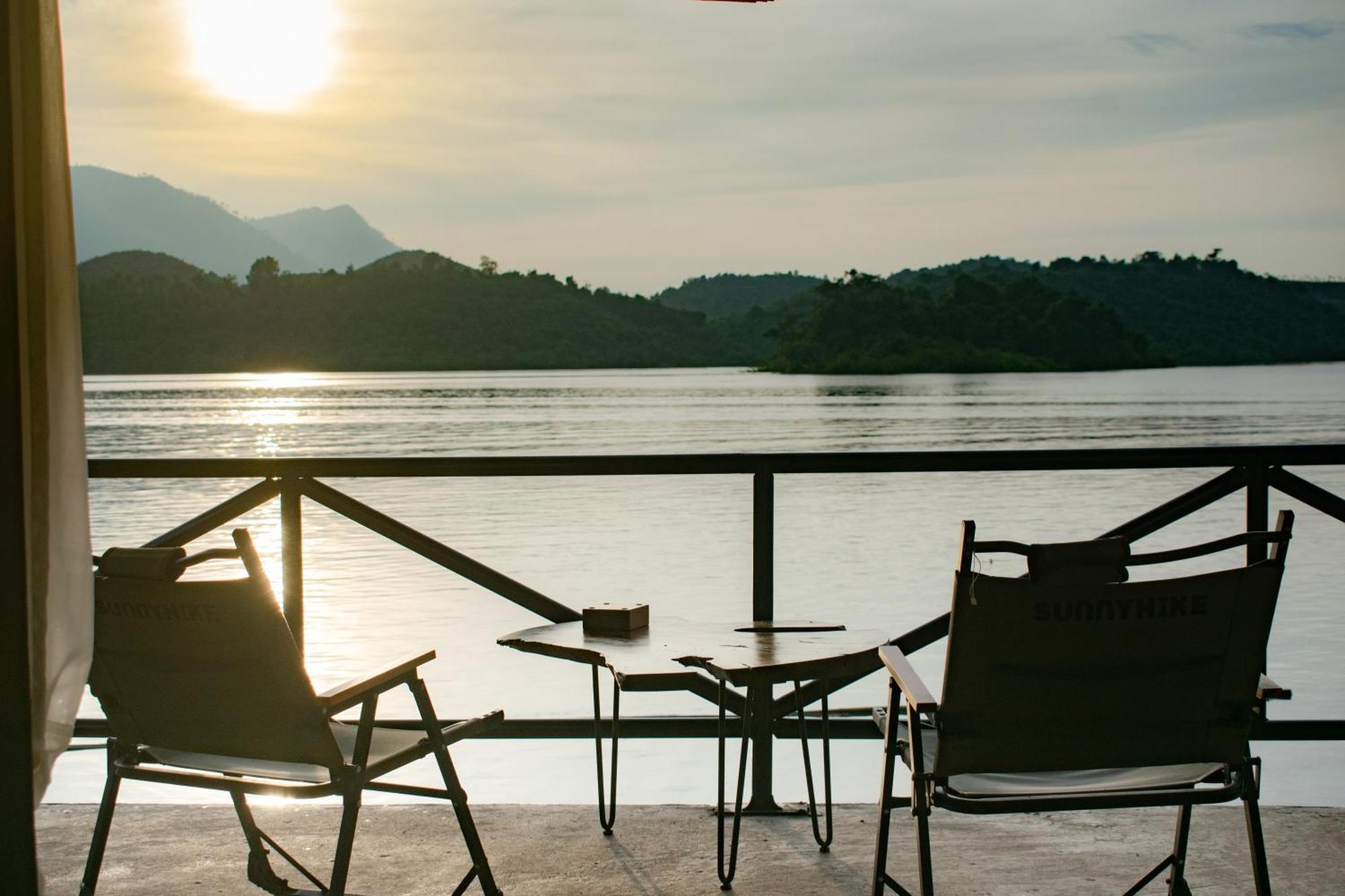 Sunset Nam Ngum Resort Vang Vieng Exteriér fotografie